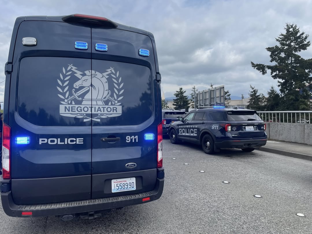 BPD Closes I-5 and Sunset Bridge Deck During Mental Health Crisis; All Roads Reopened