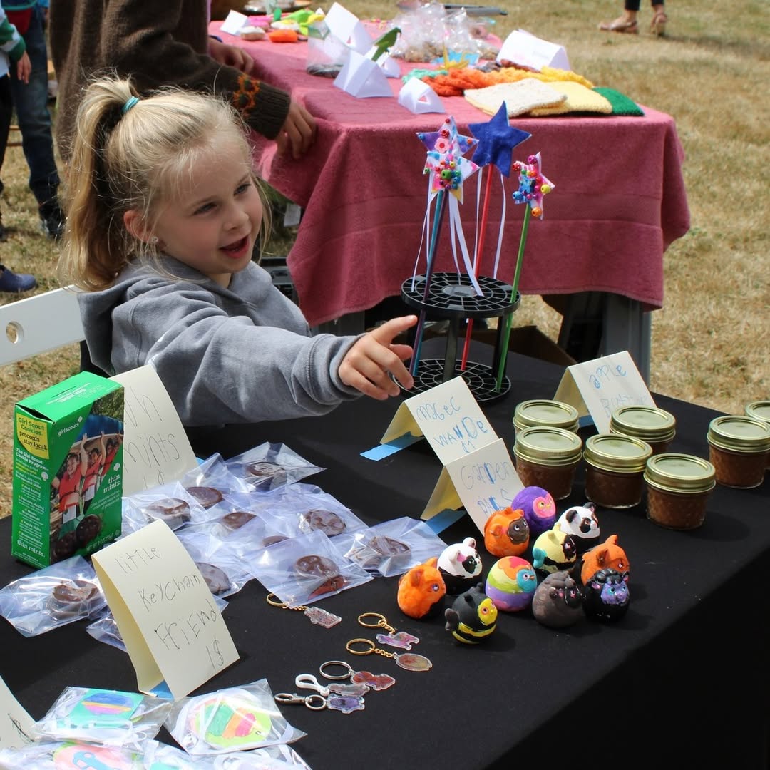 Kids Take Over Lee Memorial Park for the Library's Children's Craft Fair July 31