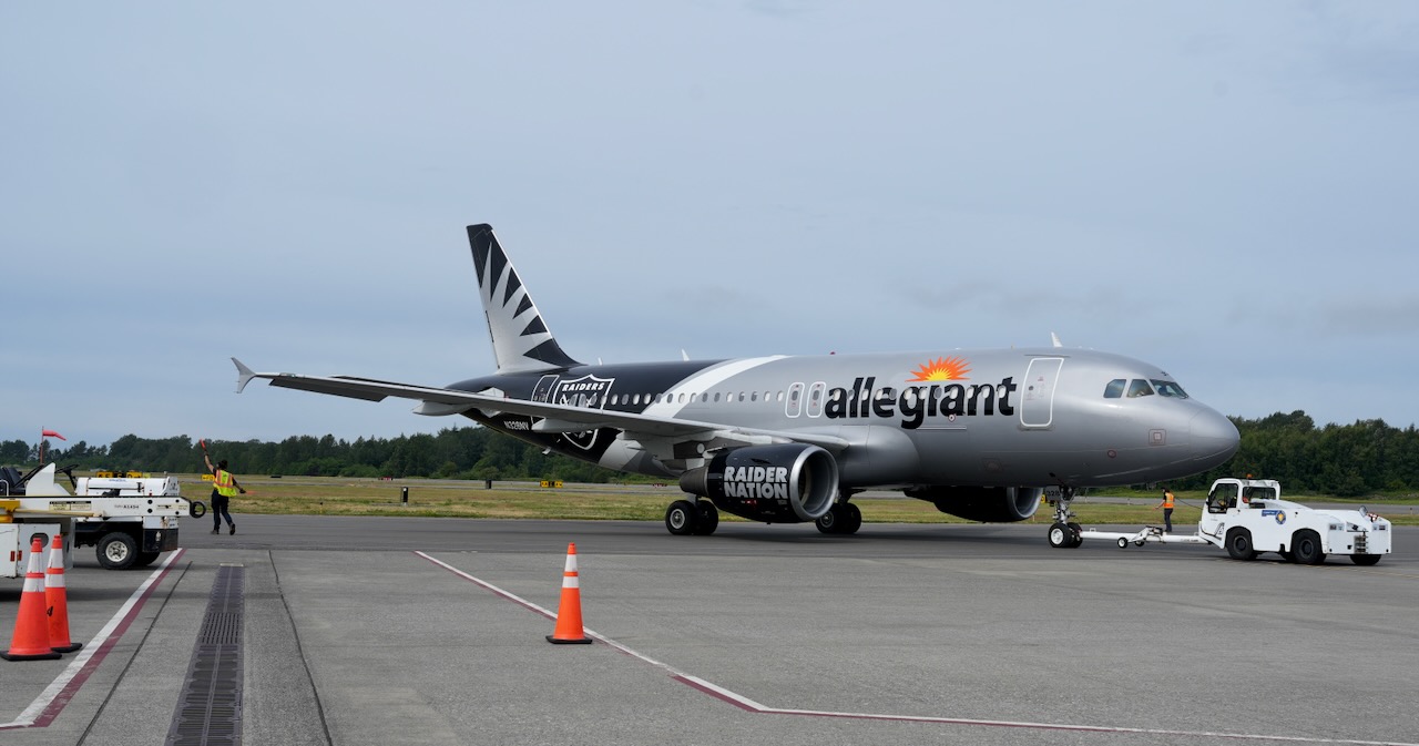 Allegiant Airlines to Close Bellingham Crew Base, Displacing About 35 Flight Attendants
