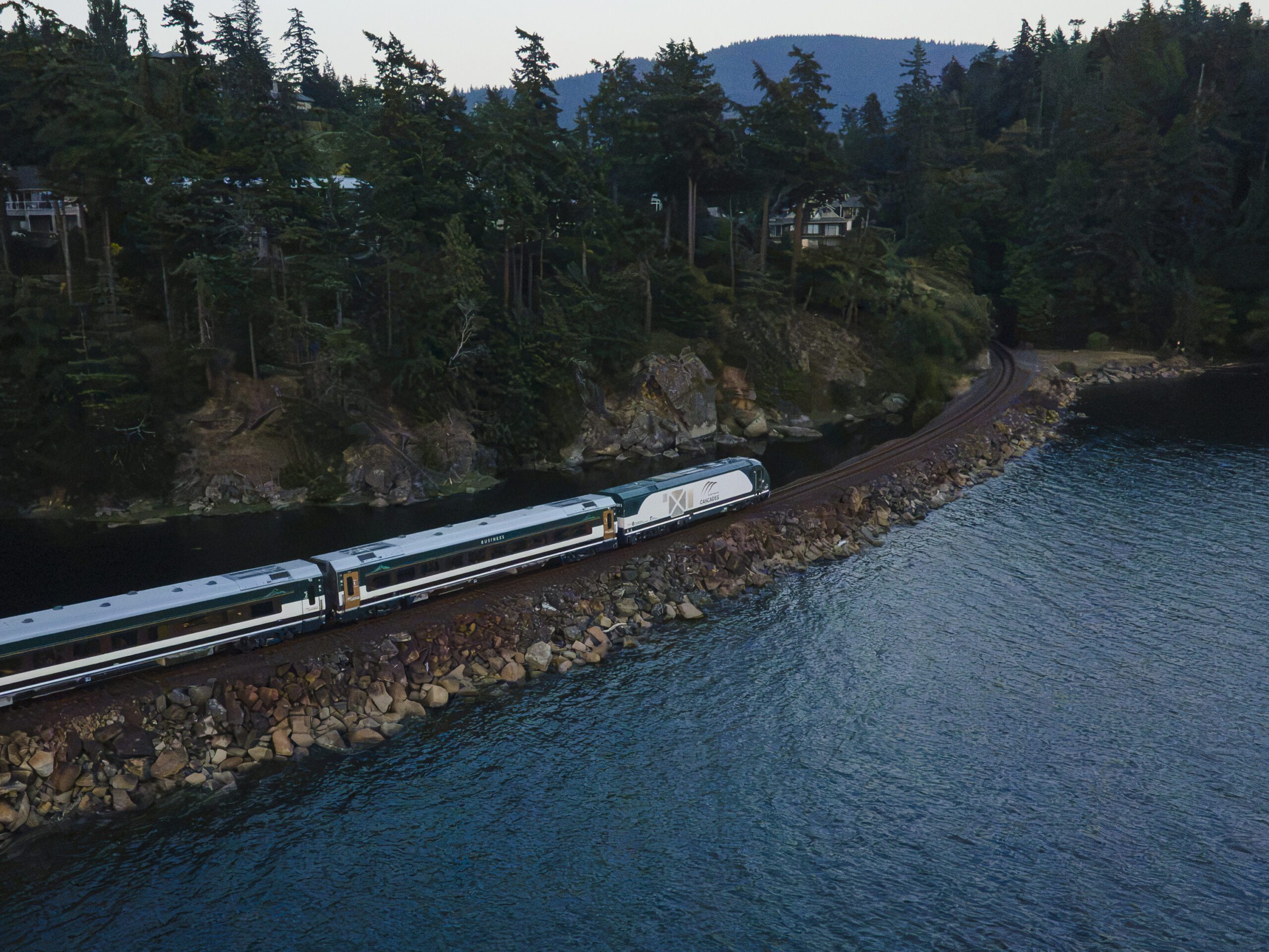 New Amtrak Cascades Airo trainsets take test run through Bellingham